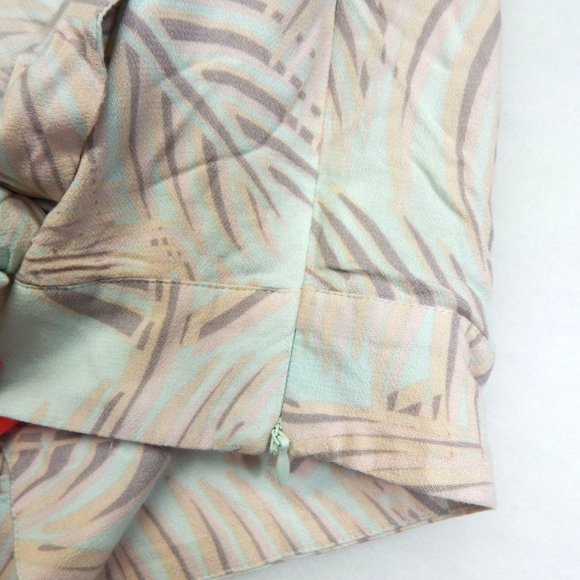 Kendall & Kylie PacSun Womens Hawaiian Print Tie Front Crop Top Size XS - Picture 8 of 10